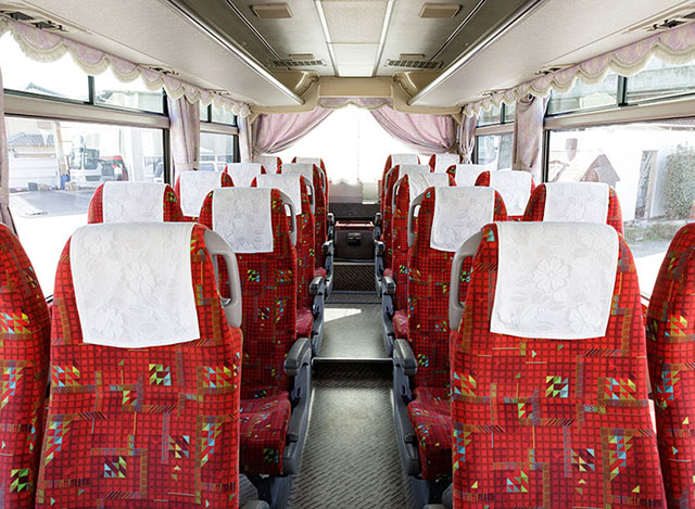 貸切小型バス 正座席タイプ